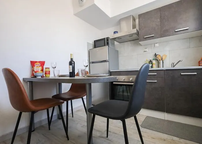 アパート La De Jade サン・ヴルバ